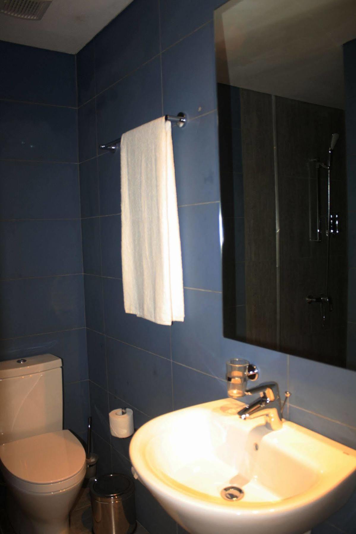 Wiaboman Urbano Hotel By Roots מראה חיצוני תמונה