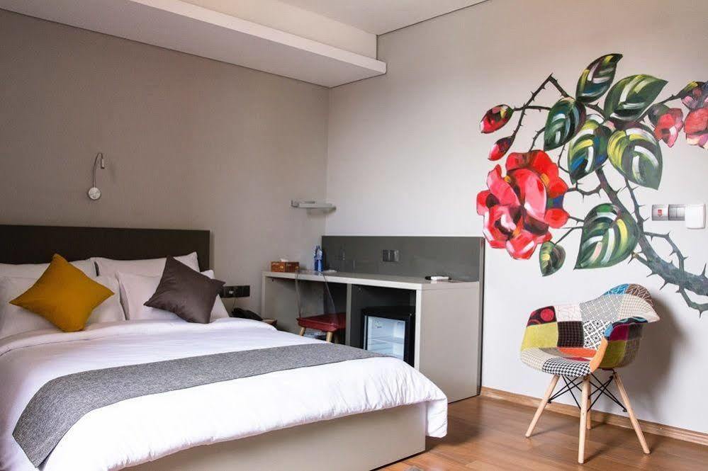 Wiaboman Urbano Hotel By Roots מראה חיצוני תמונה