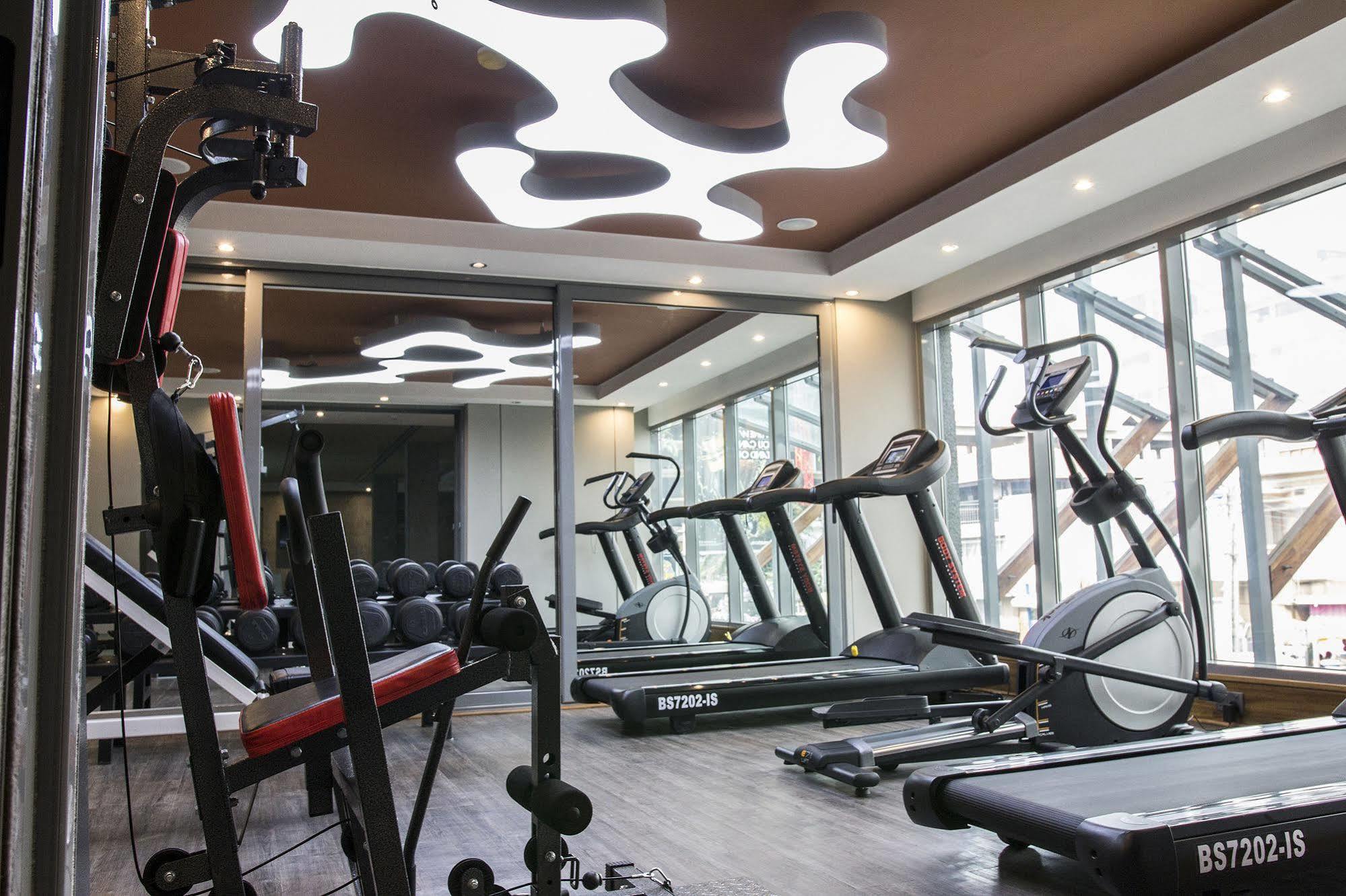 Wiaboman Urbano Hotel By Roots מראה חיצוני תמונה